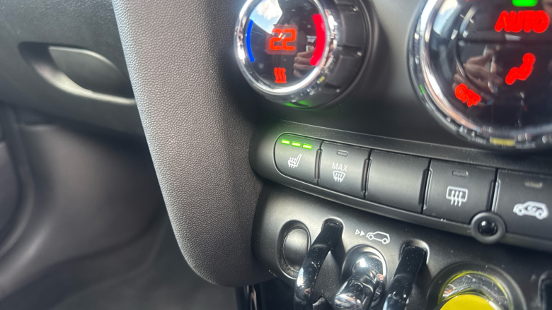 MINI Hatchback 135kW Cooper S Level 2 33kWh 3dr Auto Electric Hatchback